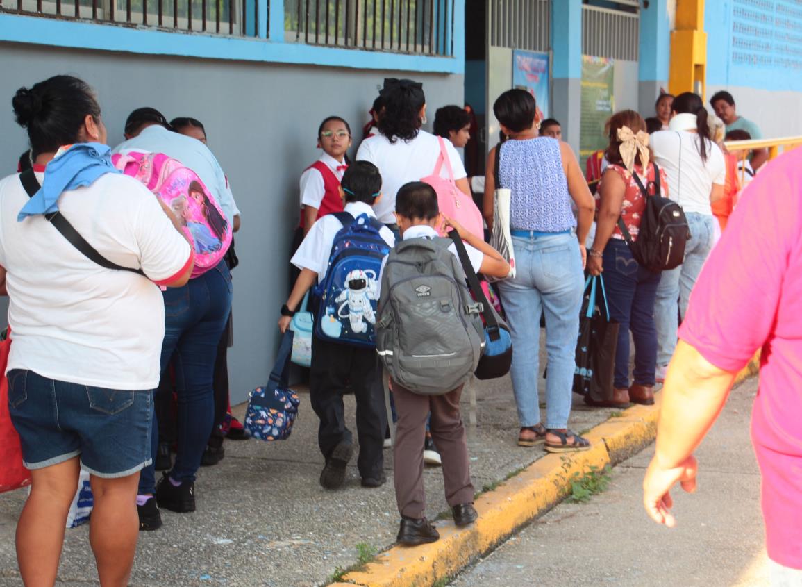 ¿SEV autoriza suspensión de clases este lunes? esto respondió el titular