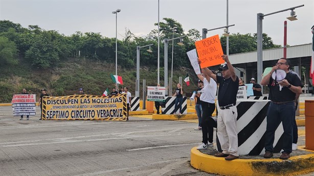 Trabajadores del Poder Judicial llevan protesta contra reforma a la autopista México-Tuxpan (+Video)