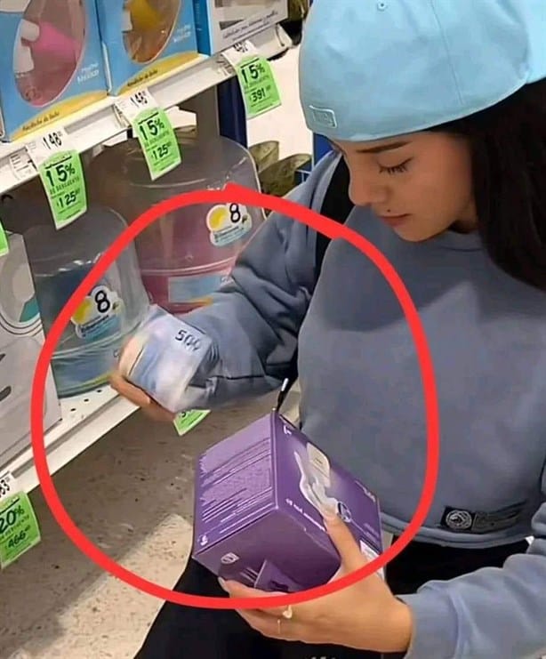 Influencer veracruzana Doris Jocelyn deja dinero escondido en supermercado en apoyo a madres de familia 