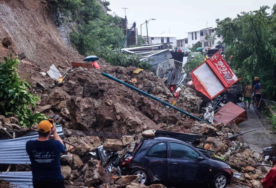 John deja 22 fallecidos en tres estados de México durante su paso como huracán categoría 3