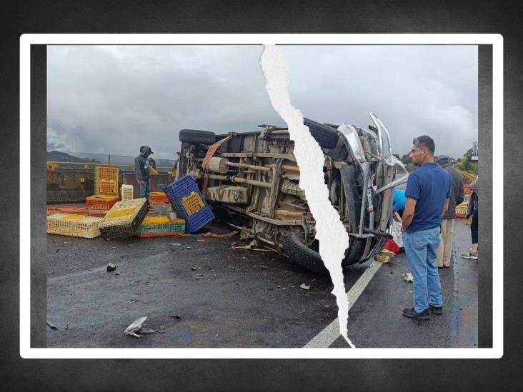 Volcadura en el libramiento Xalapa-Perote deja dos heridos