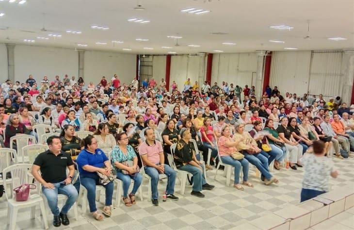 Trabajadores del Ayuntamiento de Poza Rica quieren aumento de salario