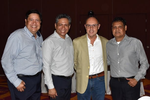 Realizan desayuno mensual de septiembre de socios de Coparmex Veracruz