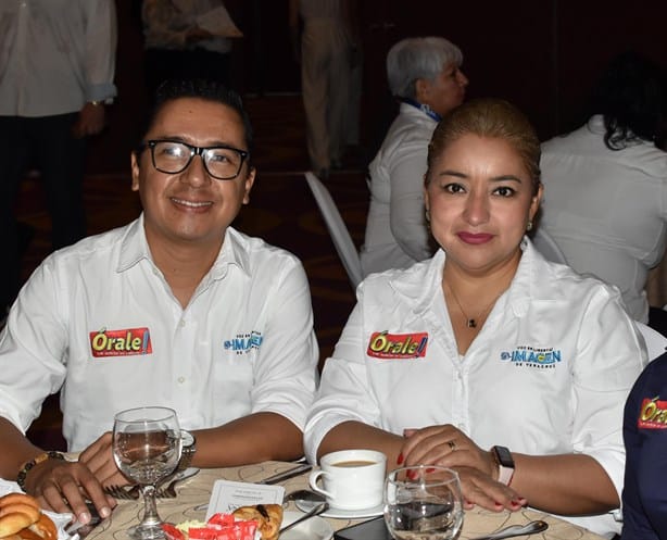 Realizan desayuno mensual de septiembre de socios de Coparmex Veracruz