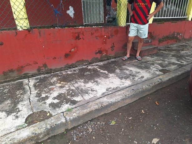 Vecinos de la colonia Playa Linda en Veracruz sufren inundaciones desde hace medio siglo