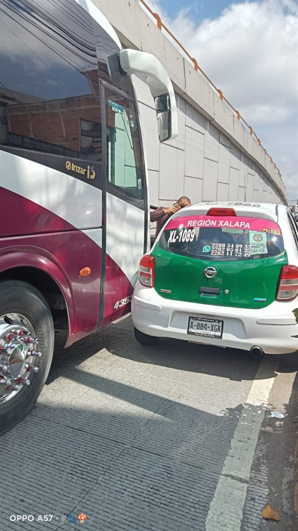 Cuatro accidentes viales en Xalapa; autobuses involucrados