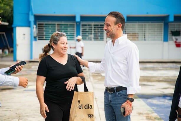 Más de 2 mil personas serán beneficiadas con la pavimentación de esta calle en Boca del Río: alcalde