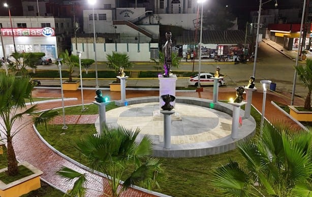 Así se ve la plaza cívica realizada en honor a AMLO en Veracruz