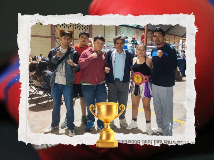 Orgullo de Misantla; Sheccid Cruz gana cinturón en torneo ´Reinas del Ring´