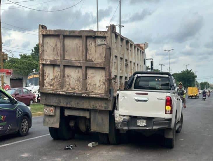 Chocan volteo y camioneta en el tramo Tejería- Cabeza Olmeca