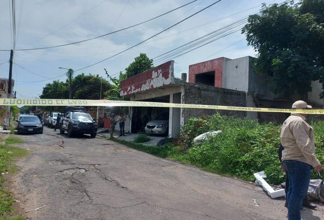 Hallan sin vida a un hombre en una casa abandonada en colonia de Veracruz