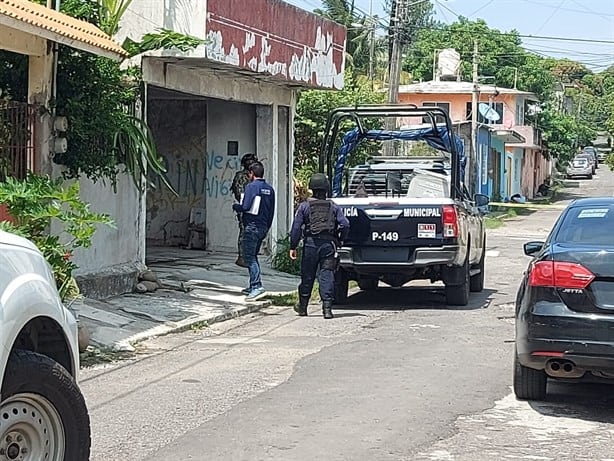 Hallan sin vida a un hombre en una casa abandonada en colonia de Veracruz