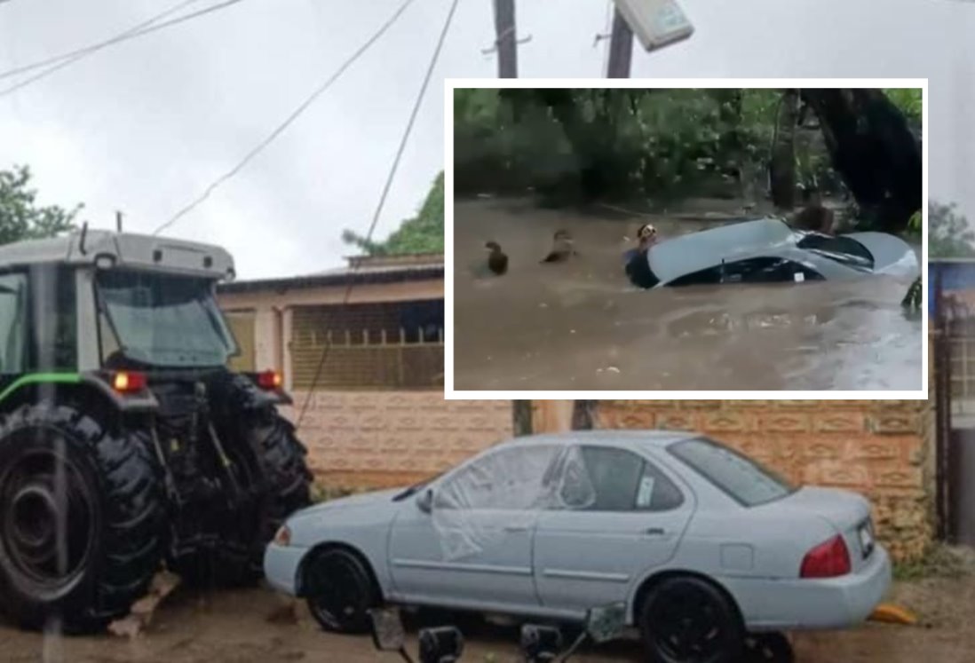 Corriente arrastra auto con maestros en Hueyapan de Ocampo, Veracruz