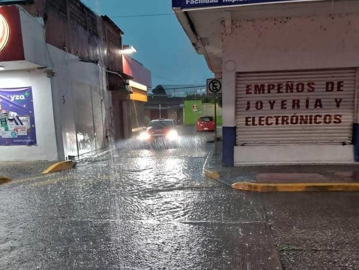 Lluvias intensas encharcan Nanchital ¿habrá suspensión de clases?