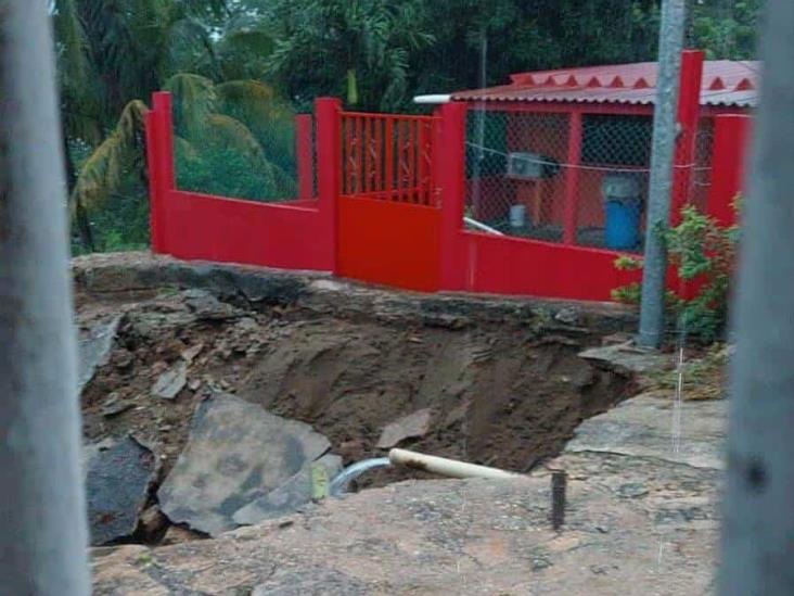 Aguacero en Coatzacoalcos deja grandes afectaciones; desde inundaciones hasta bardas caídas |VIDEO