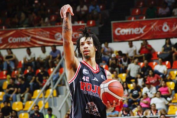 Quiere volar Halcones Rojos sobre Abejas
