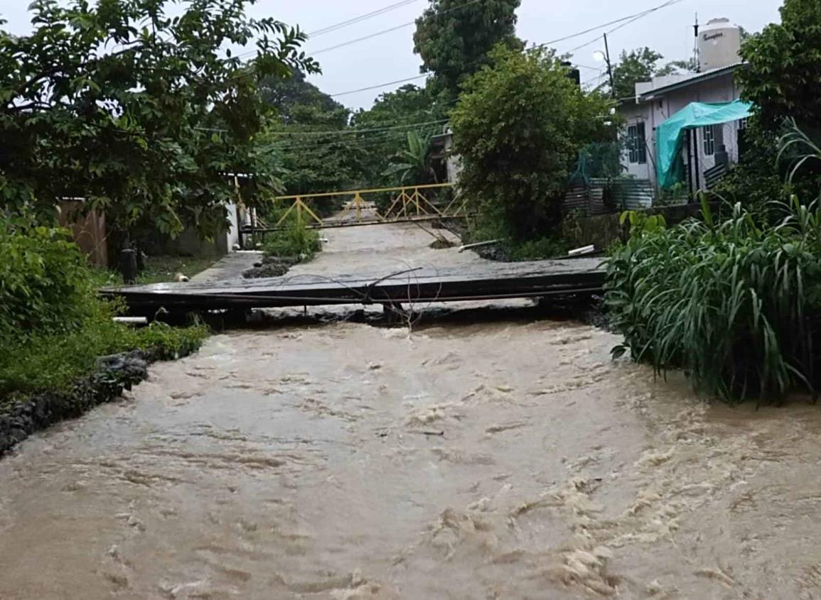 Peligran familias en Moloacán por incremento de nivel del arroyo Nexmegata | VIDEO