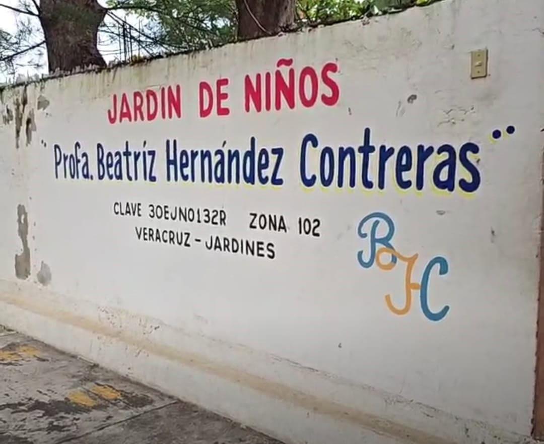 Roban cableado eléctrico en jardín de niños de Veracruz