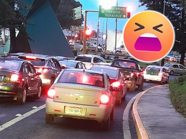 Calles y avenidas de Xalapa, colapsadas por caos vial; ¿a qué se debe?