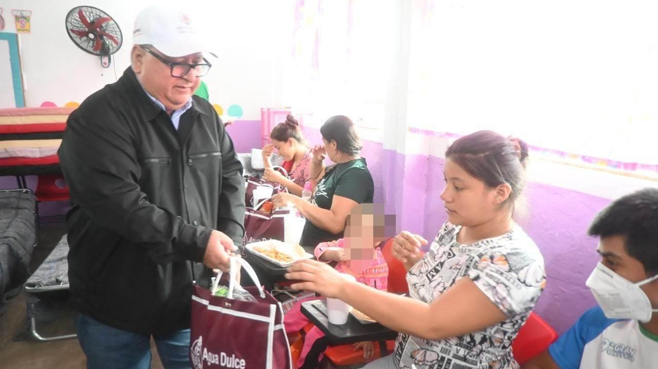 "Venimos de atender a la gente; tras nueva inundación, alcalde de Agua Dulce pide calma 