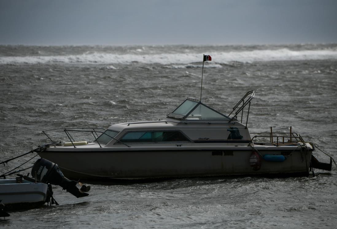 Continúa cerrado a la navegación el puerto de Veracruz por ligeros vientos del norte