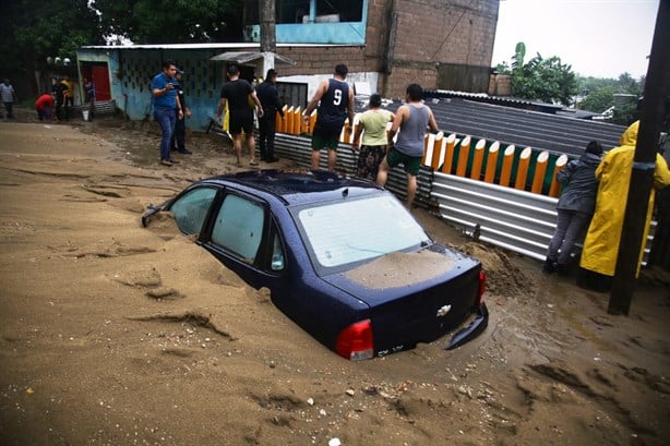 Estos fueron algunos de los estragos que dejó la fuerte lluvia en Coatzacoalcos | FOTOS