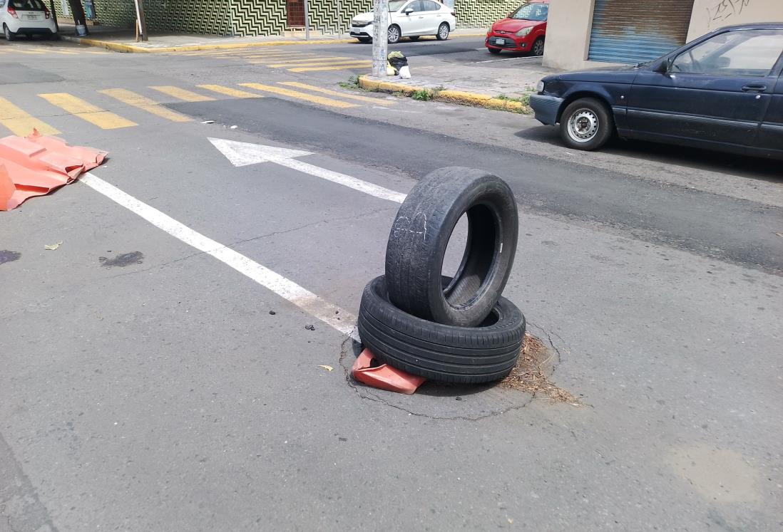 Alertan por socavón en la colonia Centro de Veracruz