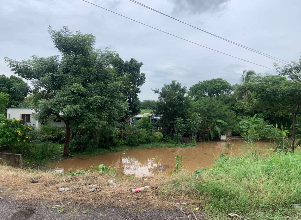 Bajan niveles de ríos en Hueyapan 