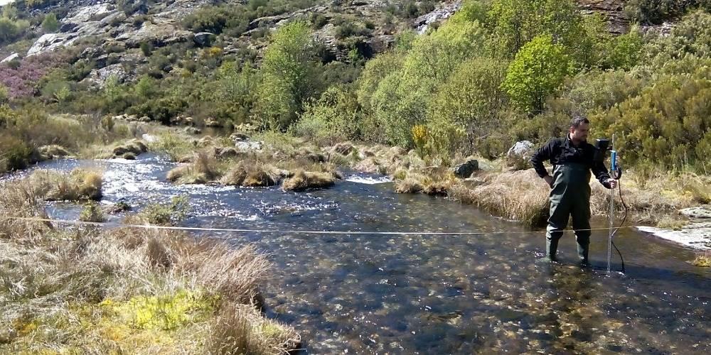 ¡A prevenir inundaciones!, estos son los tres instrumentos para medir el nivel de agua en los ríos