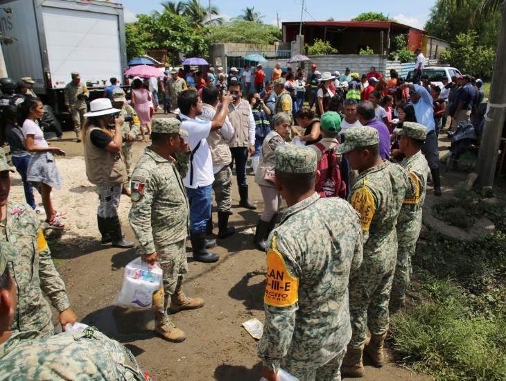 Continúan apoyos para familias afectadas por la Depresión Tropical Once-E en Coatzacoalcos