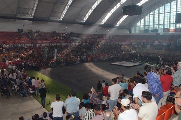 Homenajea Liga Pirata Fuente a Carlos Barra