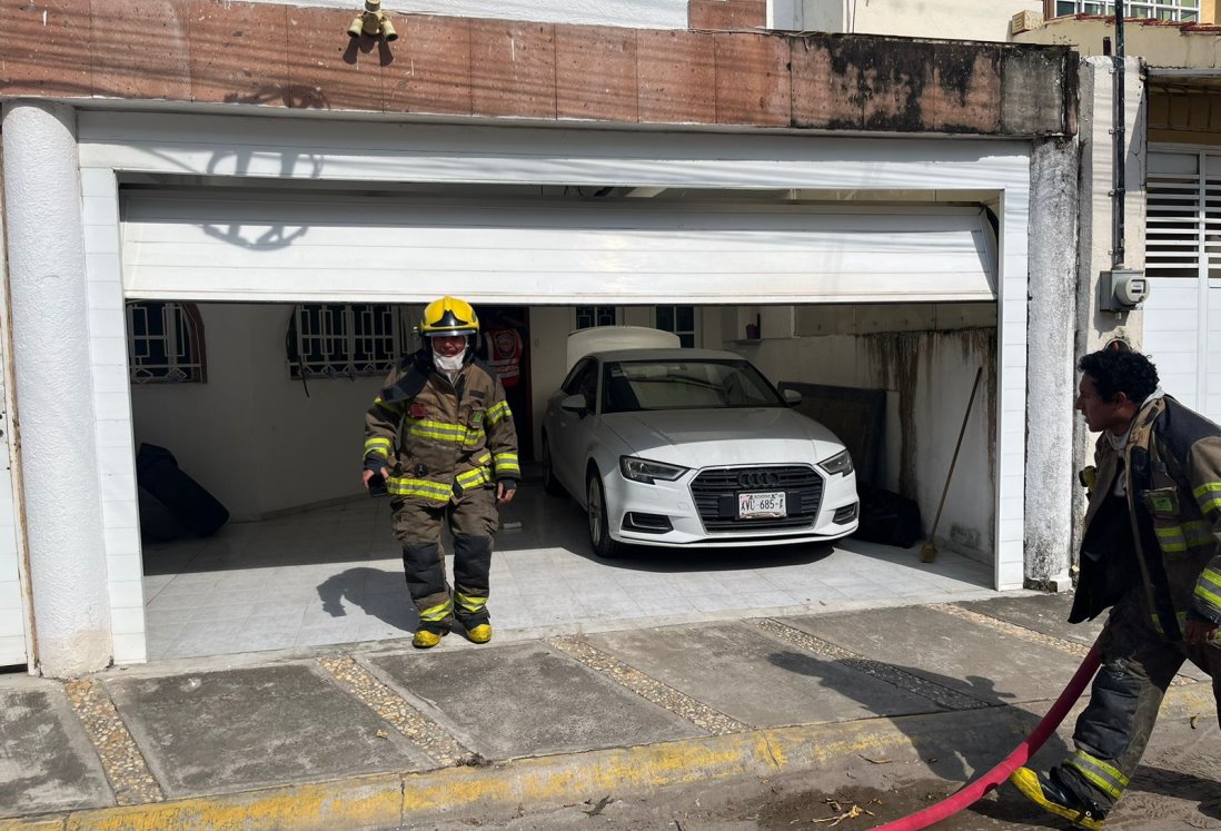 Fuga de gas provoca incendio en fraccionamiento Joyas de Mocambo, Boca del Río