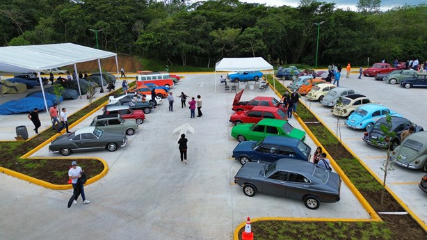 ¡Una joya en el tiempo! realizan Exposición de Autos Antiguos en Xalapa 