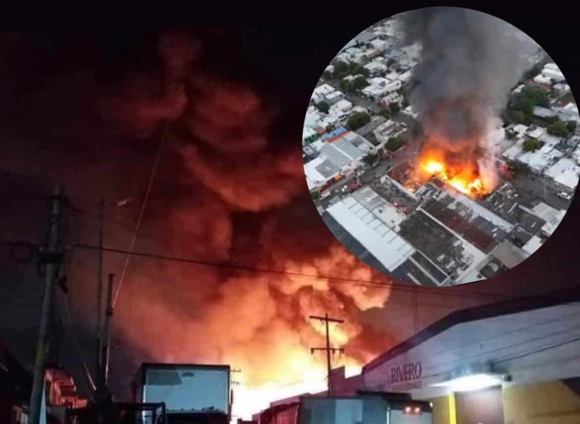 Caótico incendio en el puerto de Veracruz; evacuan a familias en plena madrugada I VIDEO