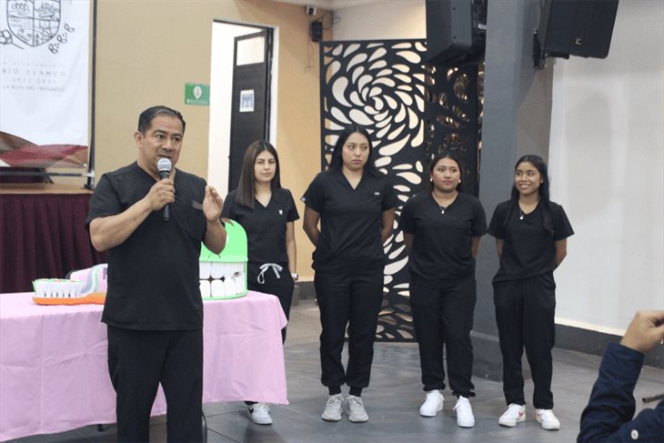 Realizan programa de salud dental infantil en Río Blanco