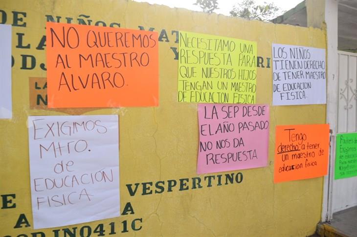 Por falta de maestro, toman jardín de niños en el Sumidero de Xalapa