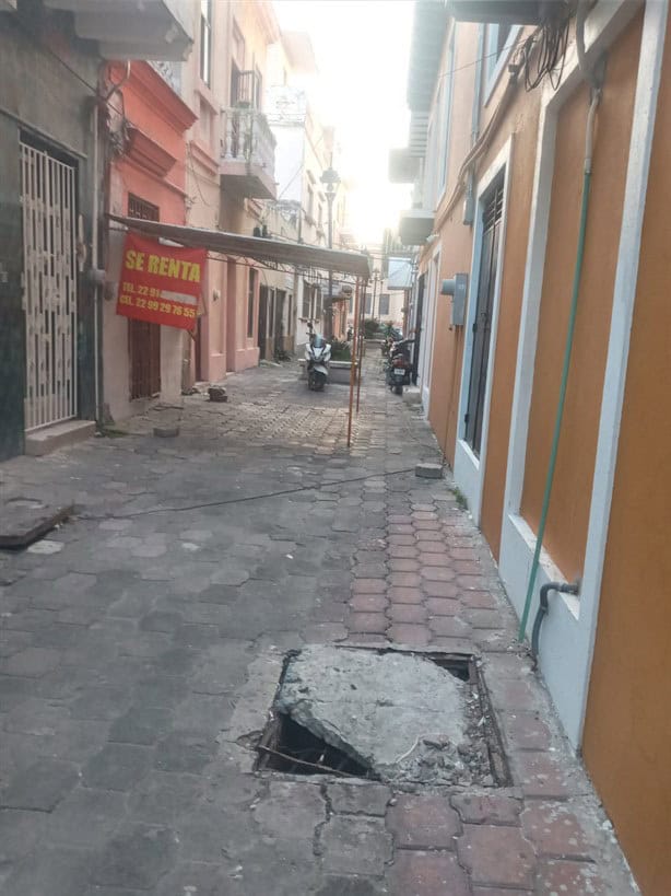 Solitario y deshabitado, así luce el Callejón Holtzinger en Centro Histórico de Veracruz