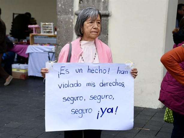 Cinismo y mentira, dichos de Gobierno de Veracruz  sobre pago de seguros de vida: Ajupiv