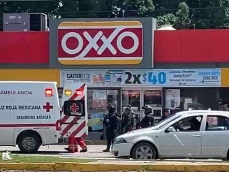 Balacera en Minatitlán deja un fallecido y un lesionado; agresores seguían a un joven de 25 años | VIDEO