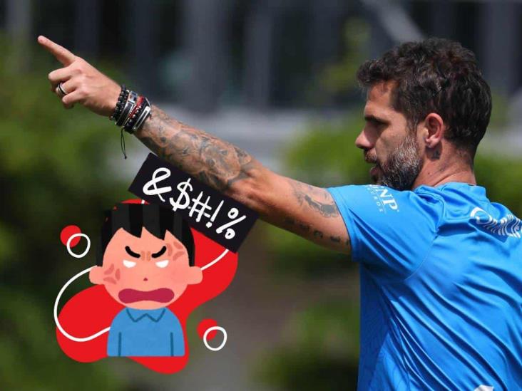 Eres un mercenario; las reacciones a la salida de Fernando Gago de Chivas