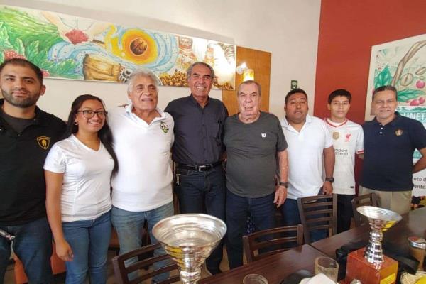 Presenta Liga Municipal proyecto para próxima campaña