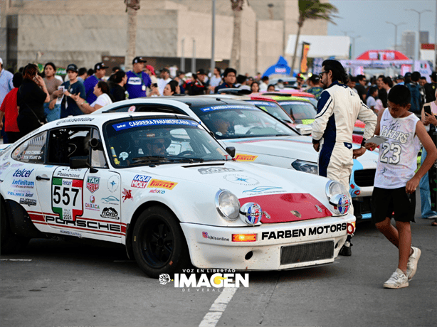 Llegan a Boca del Río los autos que participan en la Carrera Panamericana 2024 | VIDEO