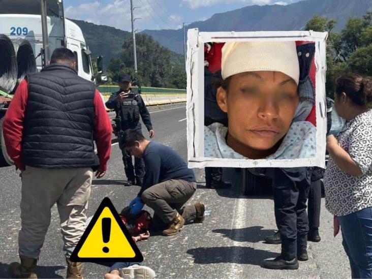 Buscan a familia de mujer de Cosamaloapan arrojada de un auto en autopista Puebla-Orizaba