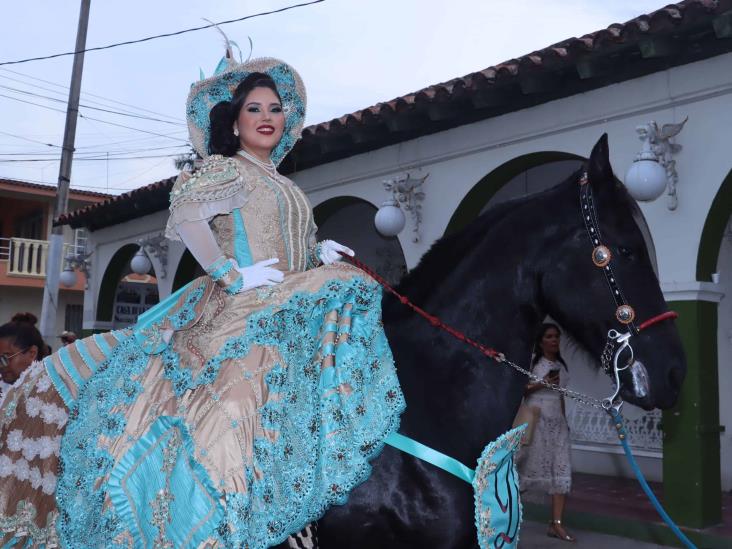 Realizan Cabalgata Oficial 2024 en honor a la Virgen del Rosario