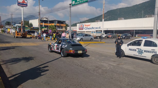 ¡Adrenalina pura! La Carrera Panamericana cruza centro de Veracruz a toda velocidad