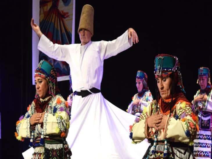 Turquía comparte tradiciones y costumbres en 7mo Festival Internacional del Folklore Veracruz