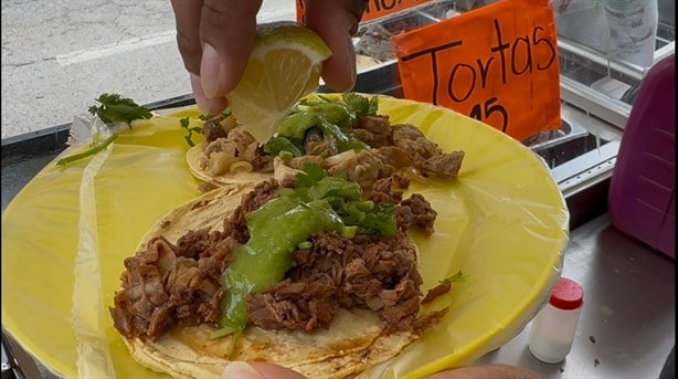 Lánzate por un taco de tripa o de barbacoa en la taquería Los Tres Carnales en Veracruz | VIDEO