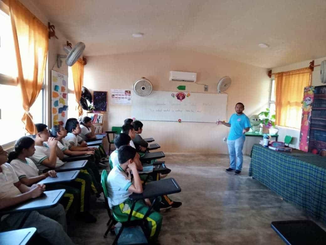 Llevan pláticas sobre salud mental a estudiantes de Moloacán