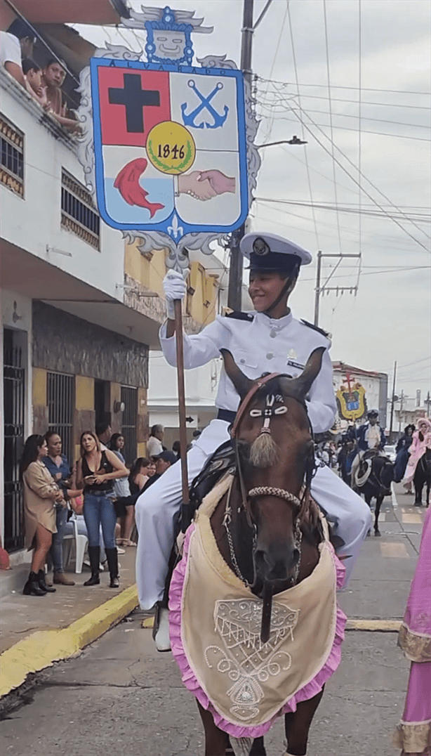 Realizan Cabalgata Oficial 2024 en honor a la Virgen del Rosario