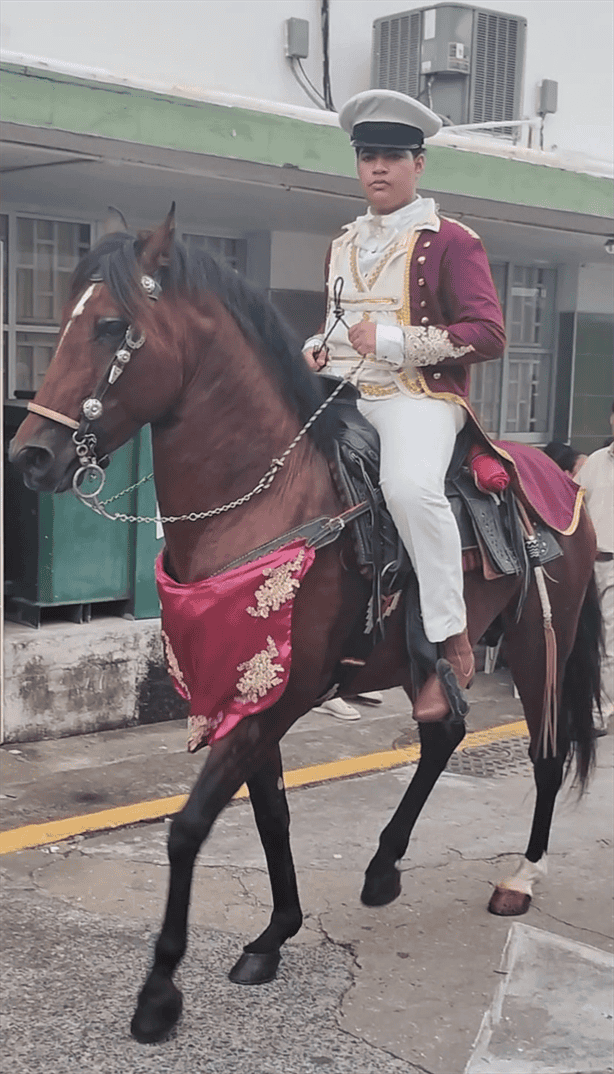 Realizan Cabalgata Oficial 2024 en honor a la Virgen del Rosario